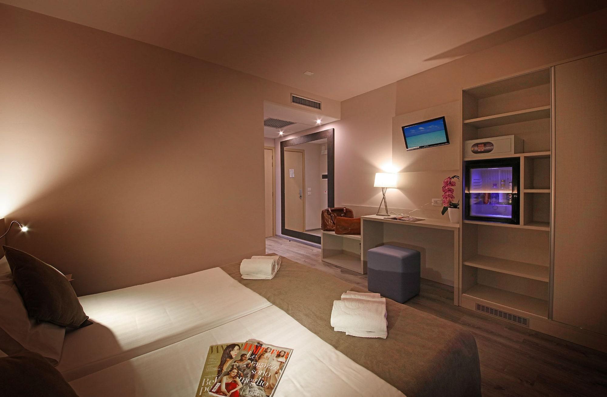 Hotel Splendid Sole Manerba del Garda Buitenkant foto