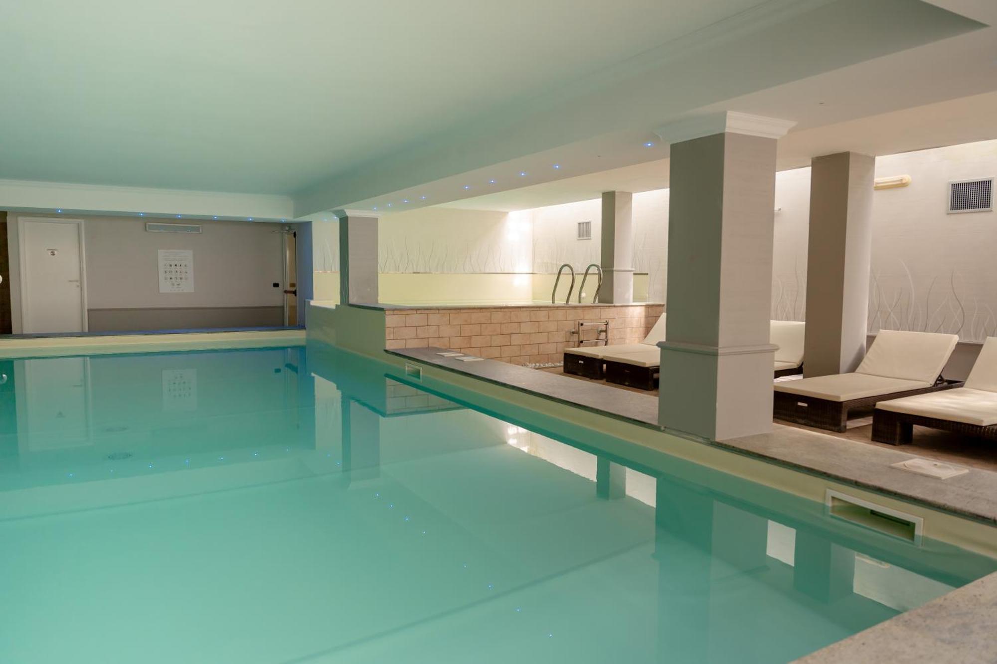 Hotel Splendid Sole Manerba del Garda Buitenkant foto