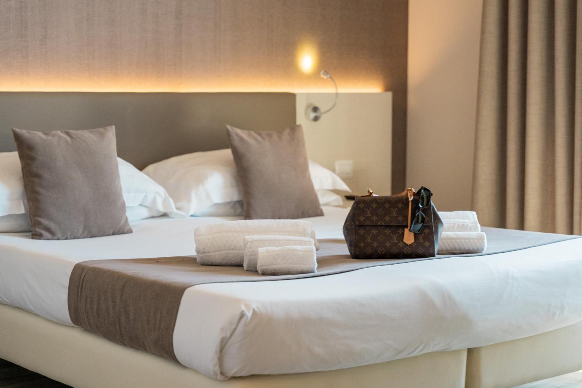 Hotel Splendid Sole Manerba del Garda Buitenkant foto