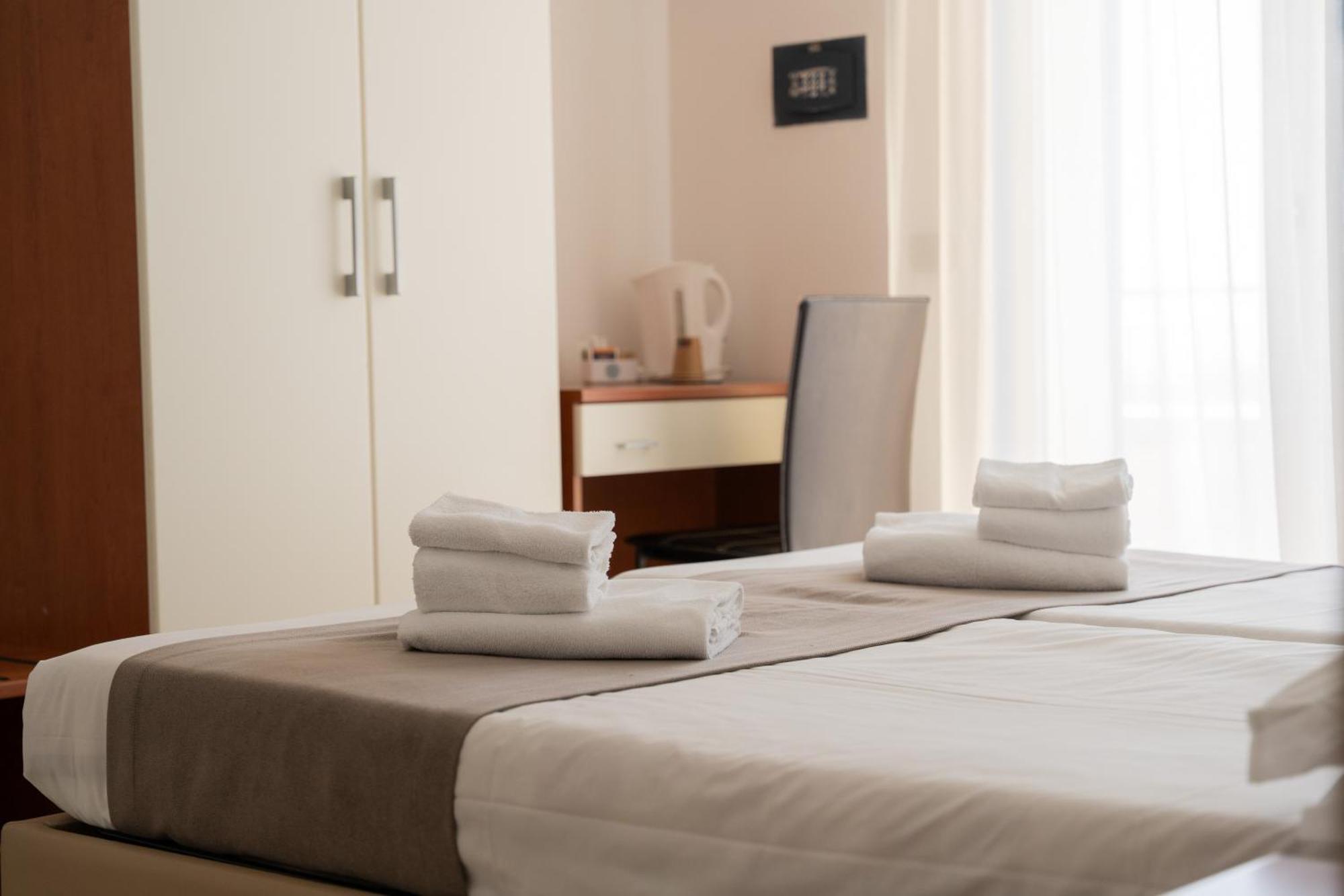 Hotel Splendid Sole Manerba del Garda Buitenkant foto